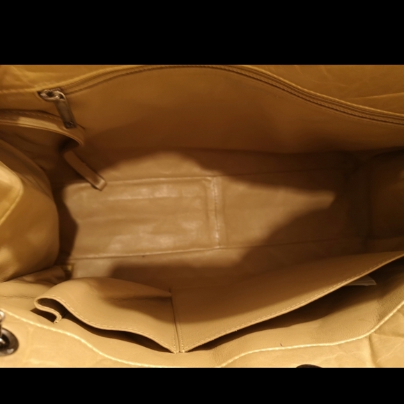 Chanel Reissue Shopping tote - Picture 4 of 7